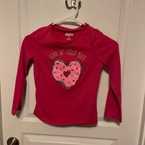 Set of 6 Girls long sleeve T's. Good Condition.